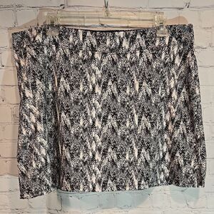Tranquility Black And White Skort Size XL